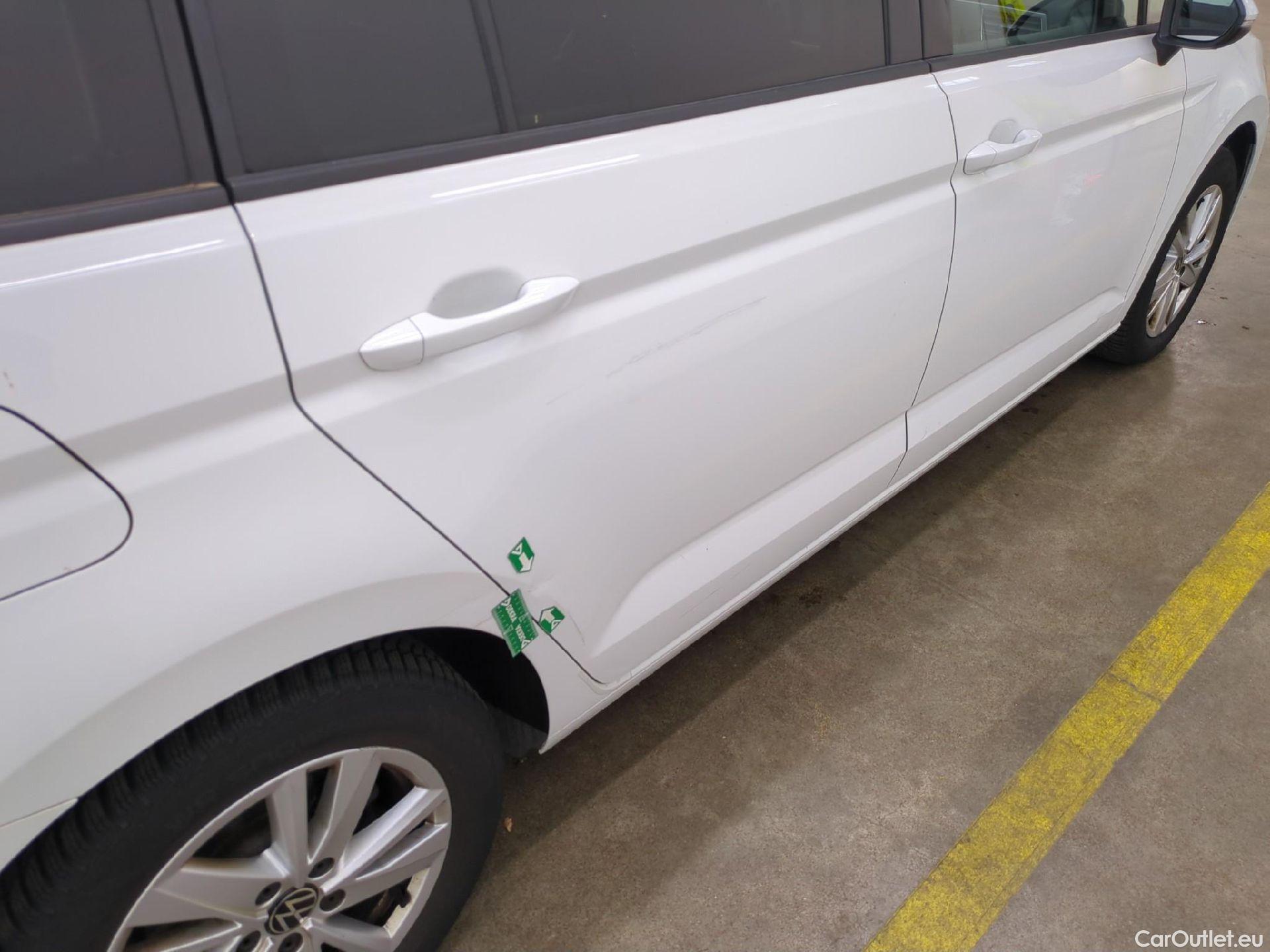 Volkswagen  Touran  Lounge Business BMT/Start-Stopp 2.0 TDI 150CV BVA7 E6d #13