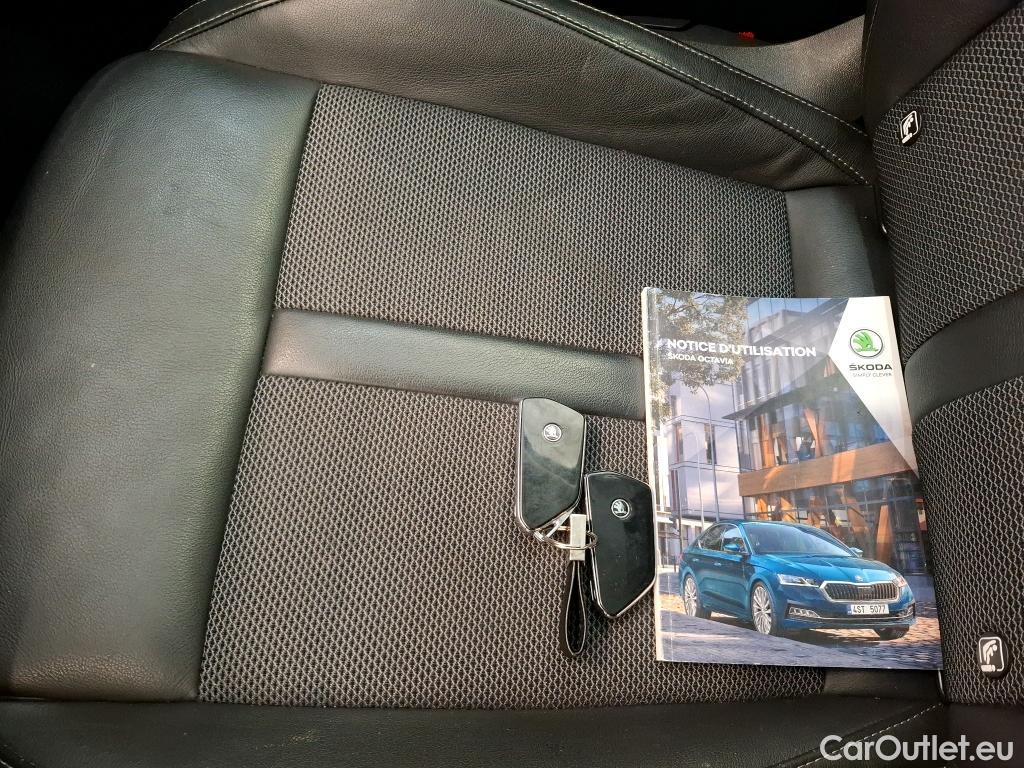 Skoda  Octavia  Break Style 2.0 TDI 115CV BVA7 E6d #12
