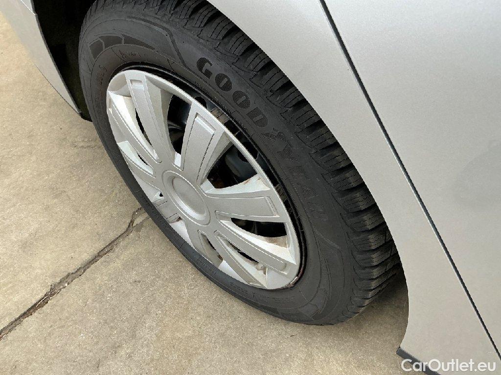 Ford  Focus  Turnier Cool & Connect 1.5 EcoBlue 88KW MT6 E6dT #17