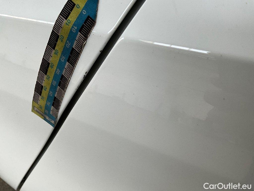 Bmw  Serie 3 Baureihe 3 Touring 330 d xDrive Luxury Line 210KW AT8 E6d #25