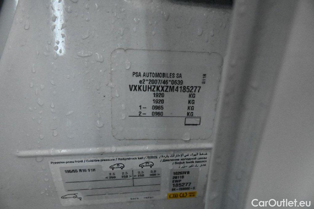 Opel  Corsa  F e Edition 50kWh #5