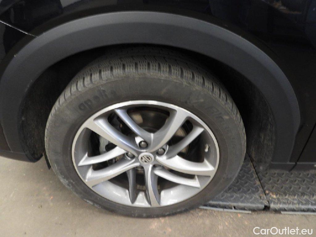 MG  EHS MG  PHEV Luxury 5d 119kW #9