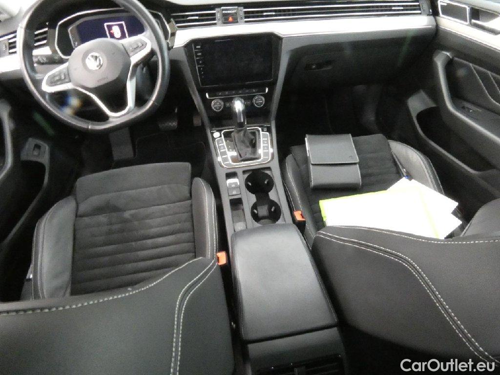 Volkswagen  Passat  Lim. Elegance 2.0 TDI 140KW AT7 E6dT #3