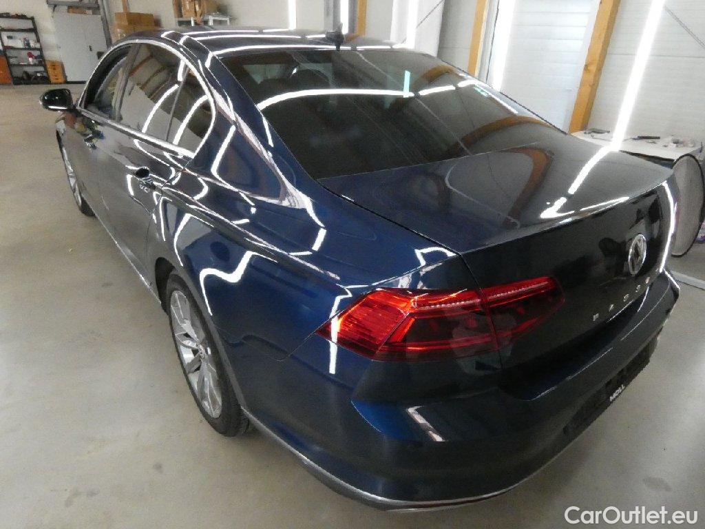 Volkswagen  Passat  Lim. Elegance 2.0 TDI 140KW AT7 E6dT #8