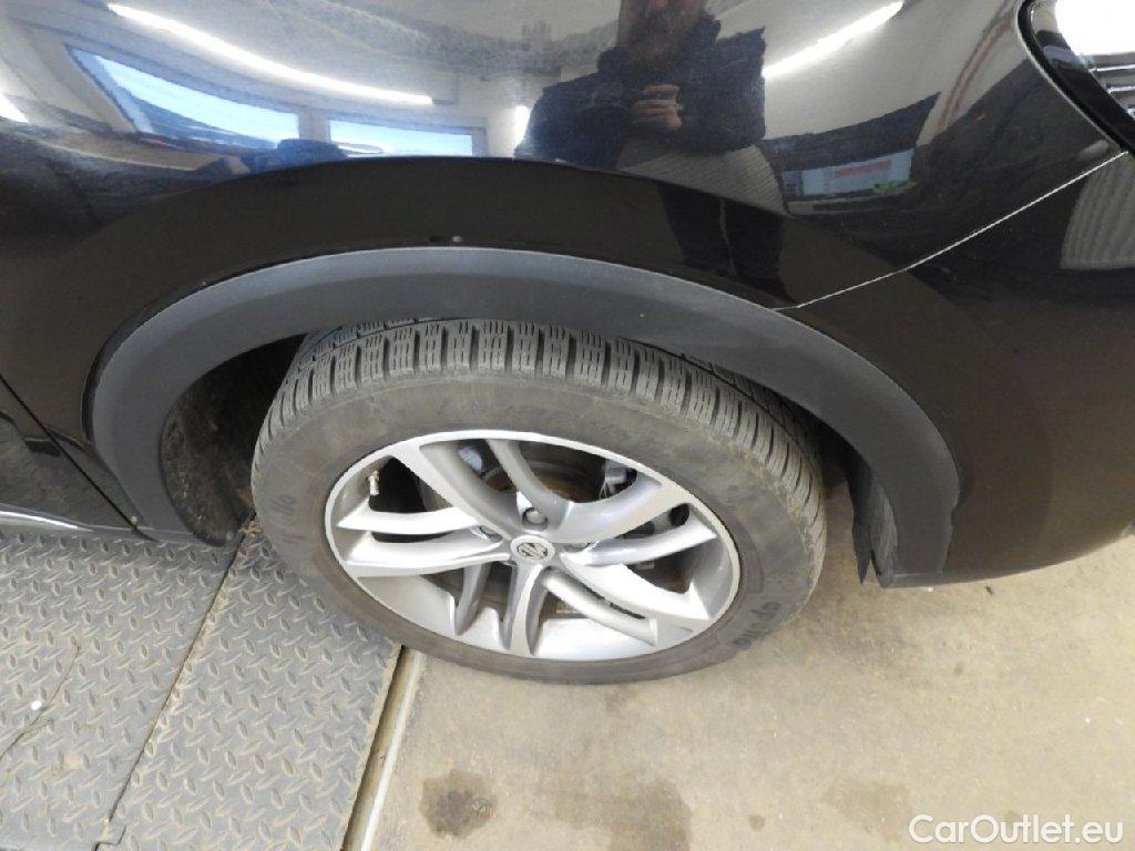 MG  EHS MG  PHEV Luxury 5d 119kW #23