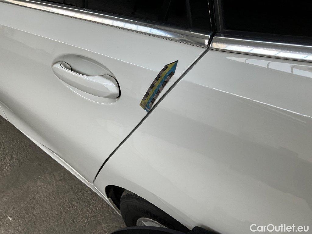 Bmw  Serie 3 Baureihe 3 Touring 330 d xDrive Luxury Line 210KW AT8 E6d #24