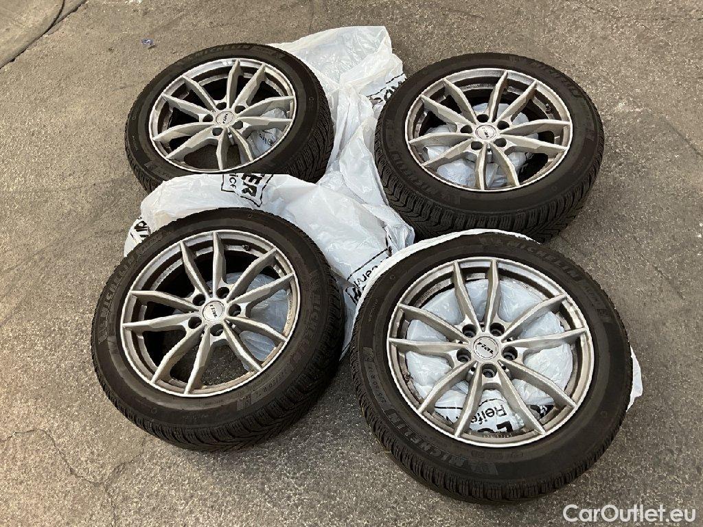 Bmw  Serie 3 Baureihe 3 Touring 330 d xDrive Luxury Line 210KW AT8 E6d #35