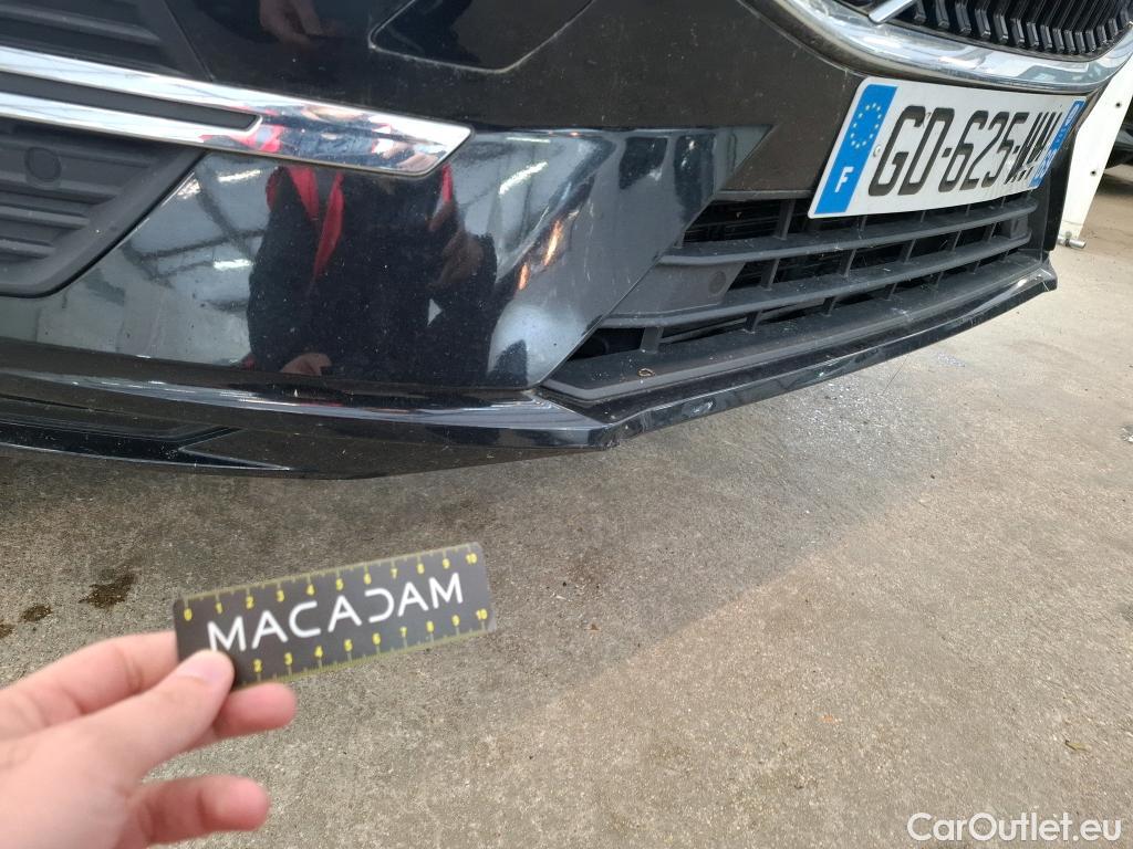 Volvo  XC60  Momentum Business 2WD 2.0 B4 195CV BVA8 E6d #1