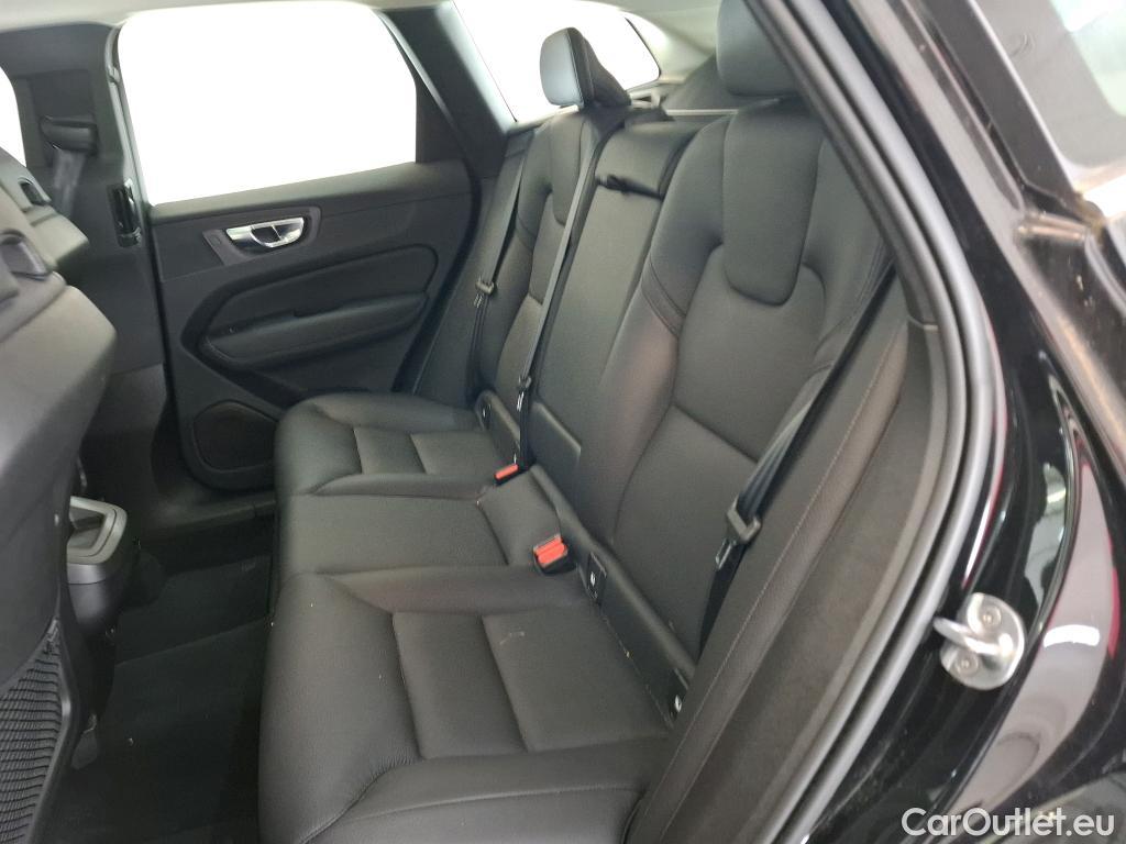 Volvo  XC60  Momentum Business 2WD 2.0 B4 195CV BVA8 E6d #9