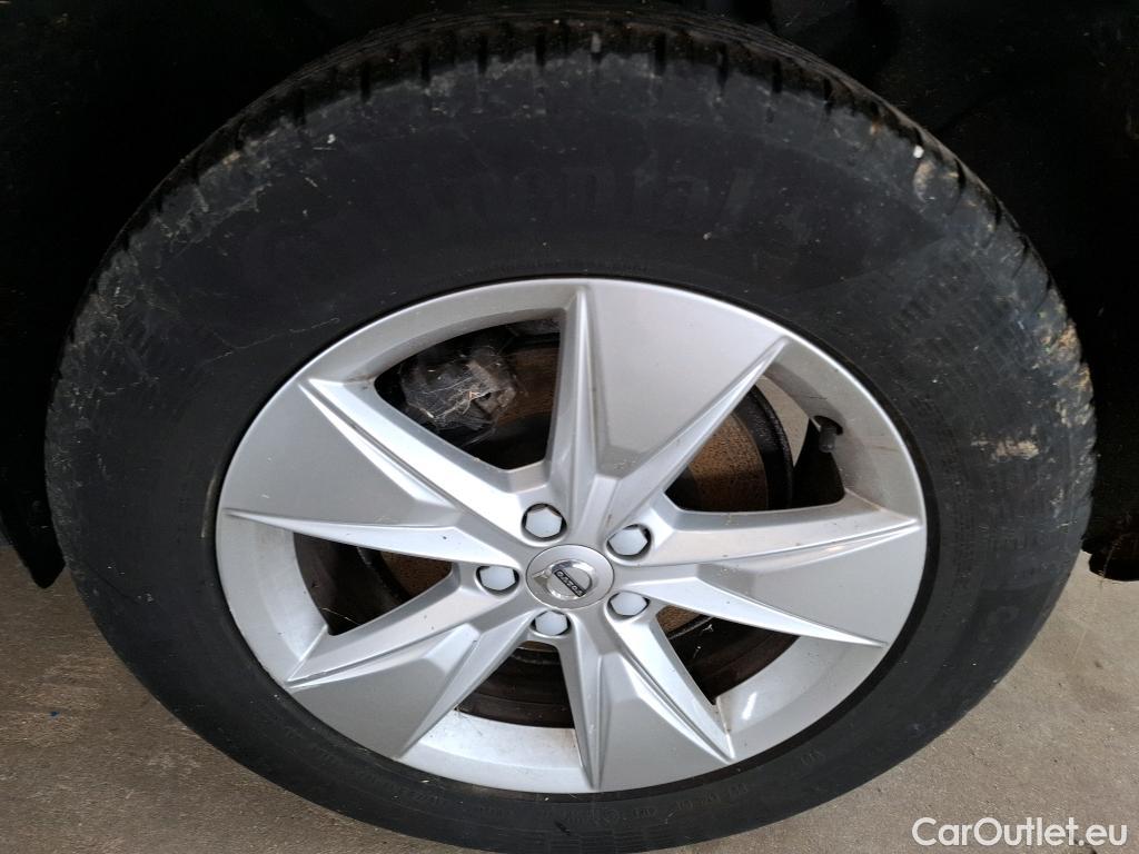 Volvo  XC60  Momentum Business 2WD 2.0 B4 195CV BVA8 E6d #8