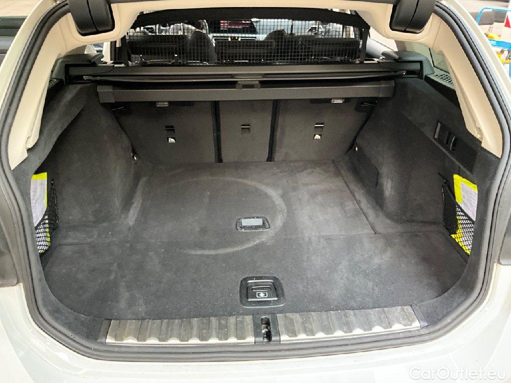 Bmw  Serie 3 Baureihe 3 Touring 330 d xDrive Luxury Line 210KW AT8 E6d #11