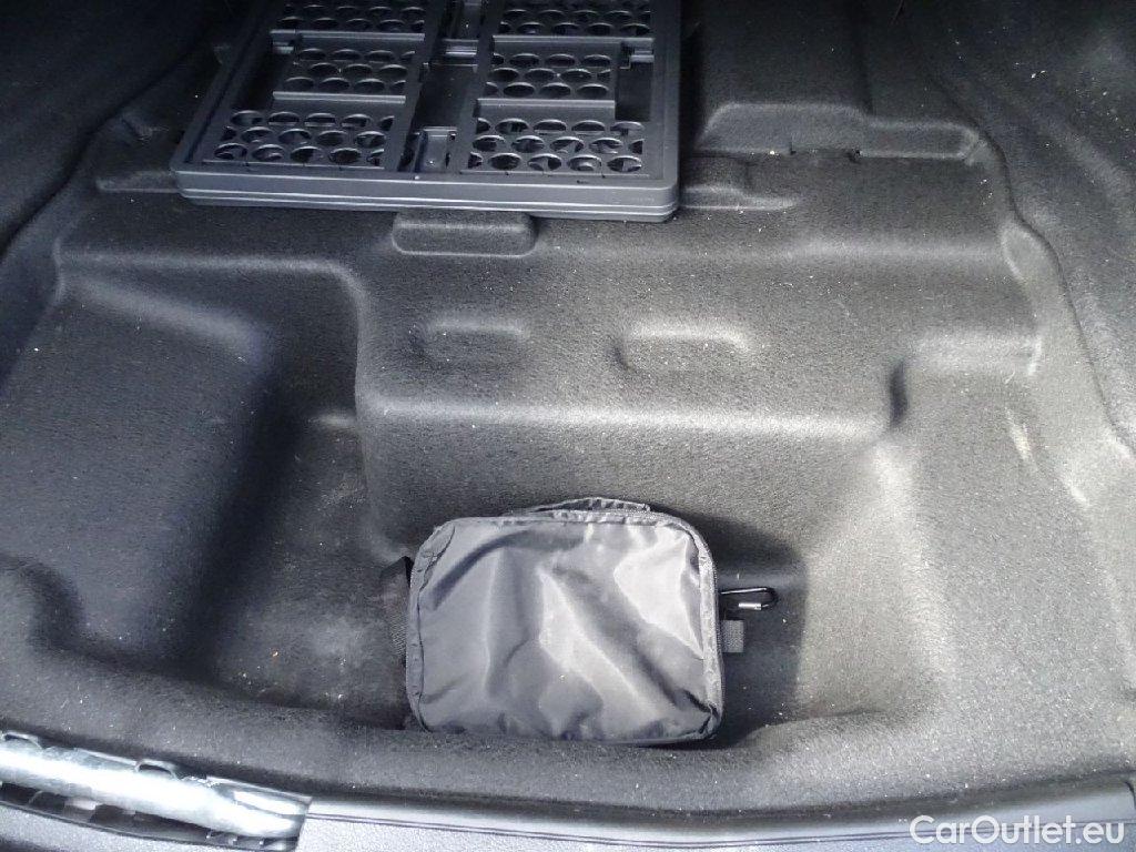 Mercedes  C-Klasse C -Klasse Lim. C 300 d (206.006)AMG 2.0 AMG Line 210KW AT9 E6d #14