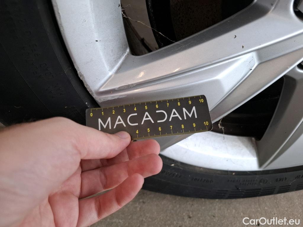 Volvo  XC60  Momentum Business 2WD 2.0 B4 195CV BVA8 E6d #10