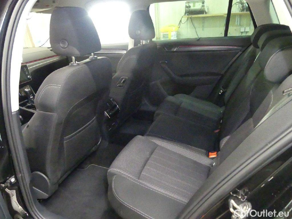 Skoda  Superb  Combi Style 2.0 TDI 110KW AT7 E6d #9