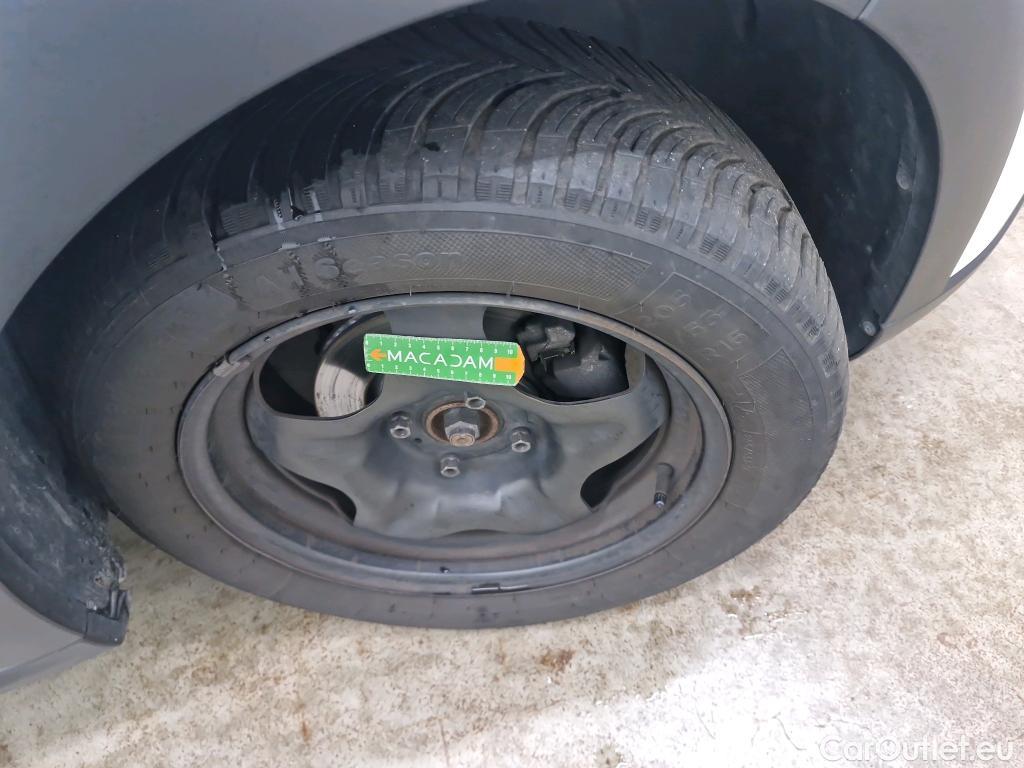 Citroen  C3  Société Feel 1.5 BlueHDI 100CV BVM5 E6dT #53