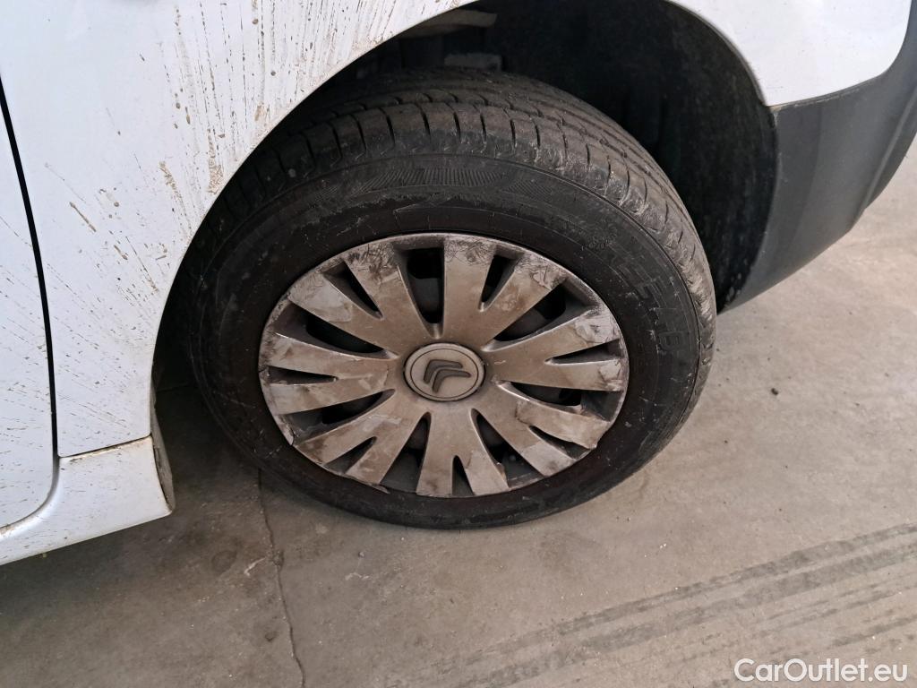  Citroen  Berlingo  Fourgon Business L1 (Court) 1.6 BlueHDi 100CV BVM5 E6 #32