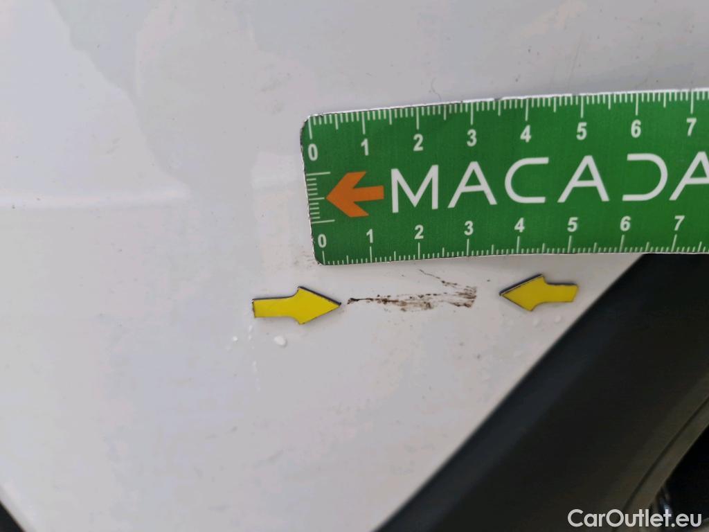 Citroen  C3  Société Feel 1.5 BlueHDI 100CV BVM5 E6dT #32