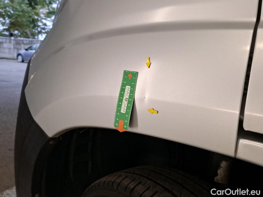  Citroen  Jumper CITROEN  VU 4p Fourgon 30 L2H2 BlueHDi 130 BVM6 Business #15