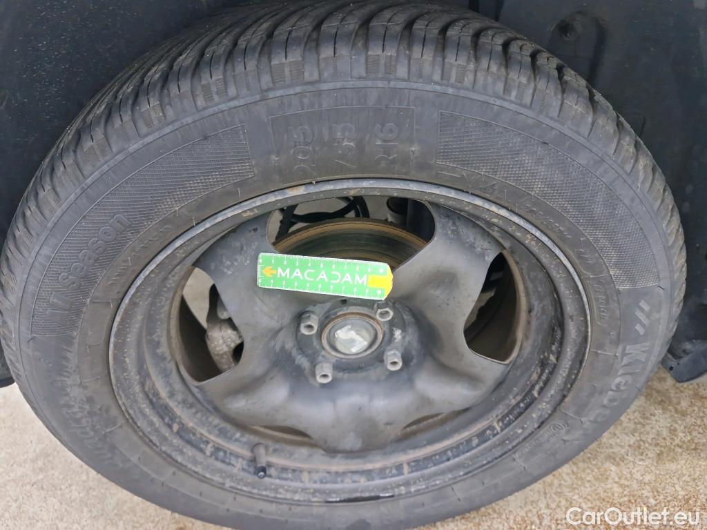 Citroen  C3  Société Feel 1.5 BlueHDI 100CV BVM5 E6dT #54