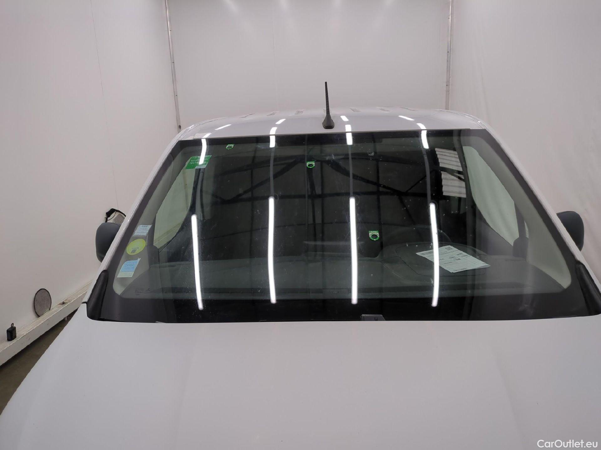  Citroen  Berlingo  Fourgon Club M 650 1.6 BlueHDi 75CV BVM5 E6 #4