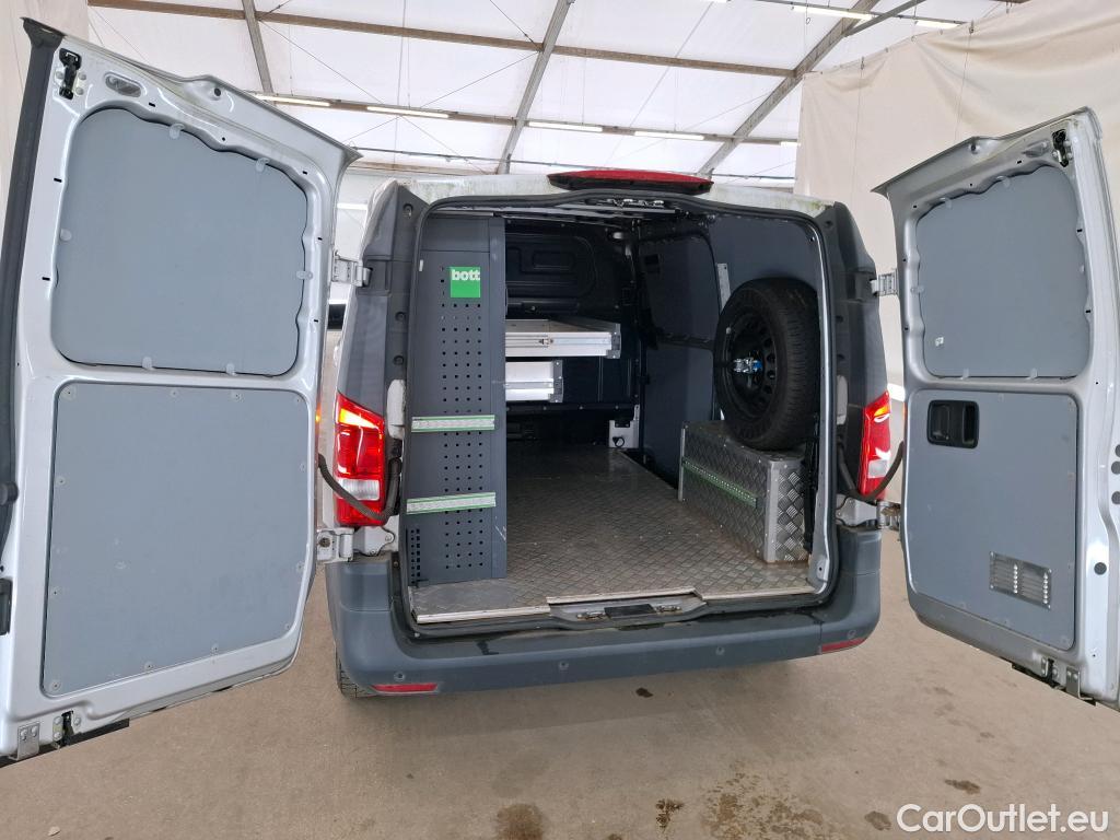 Mercedes  Vito MERCEDES BENZ  Compact  2014  4P  Fourgon TOLE 114 CDI Compact Select #10
