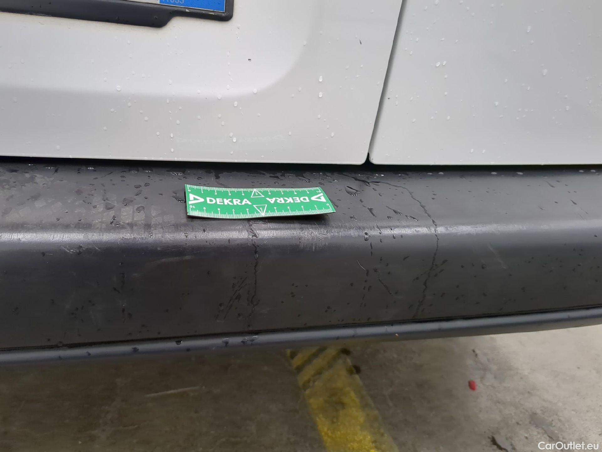  Peugeot  Partner PEUGEOT  VU 4p Fourgonnette 1.6 HDI 90 PACK CLIM 121 L2 #25