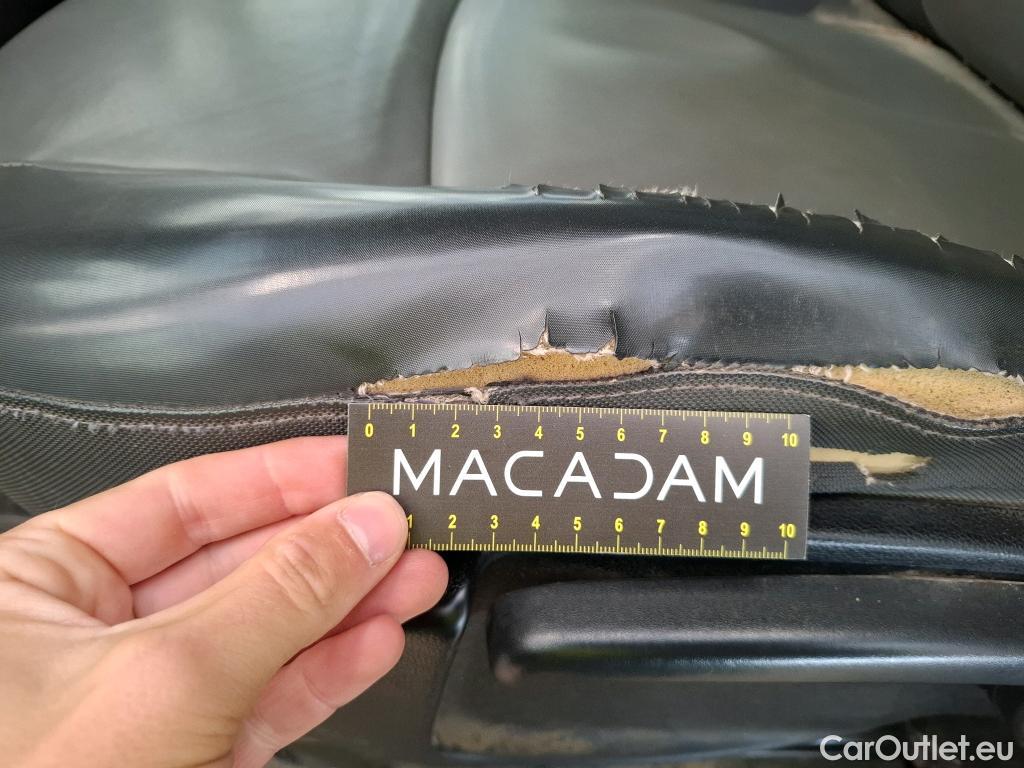  Renault  Master  III Fourgon L2H2 3 5 Grand Confort dCi 130CV BVM6 7 Sieges E6 #2