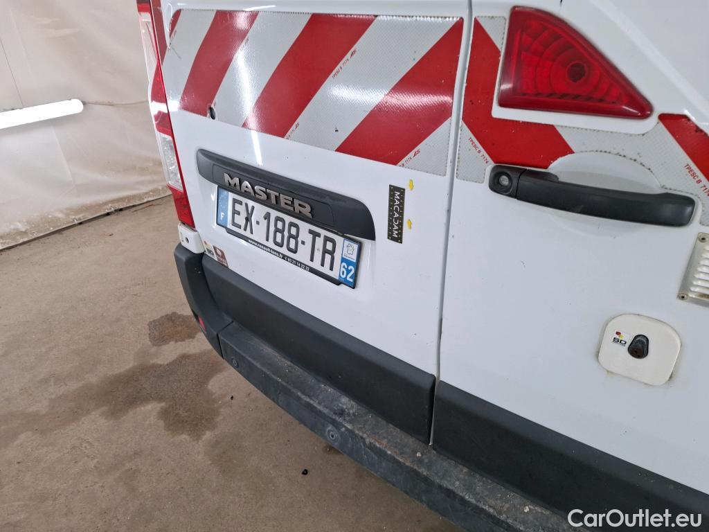  Renault  Master  III Fourgon L2H2 3 5 Grand Confort dCi 130CV BVM6 7 Sieges E6 #35