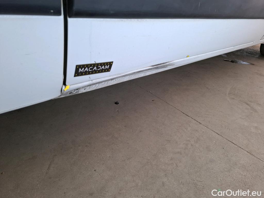  Renault  Master  III Fourgon L2H2 3 5 Grand Confort dCi 130CV BVM6 7 Sieges E6 #11