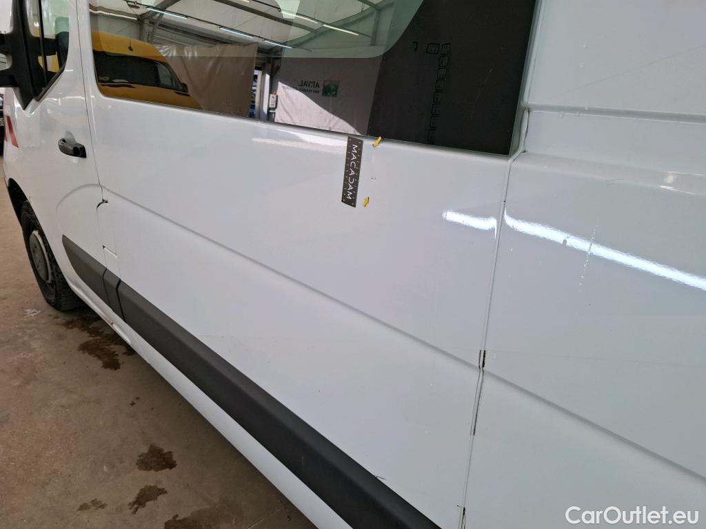  Renault  Master  III Fourgon L2H2 3 5 Grand Confort dCi 130CV BVM6 7 Sieges E6 #33