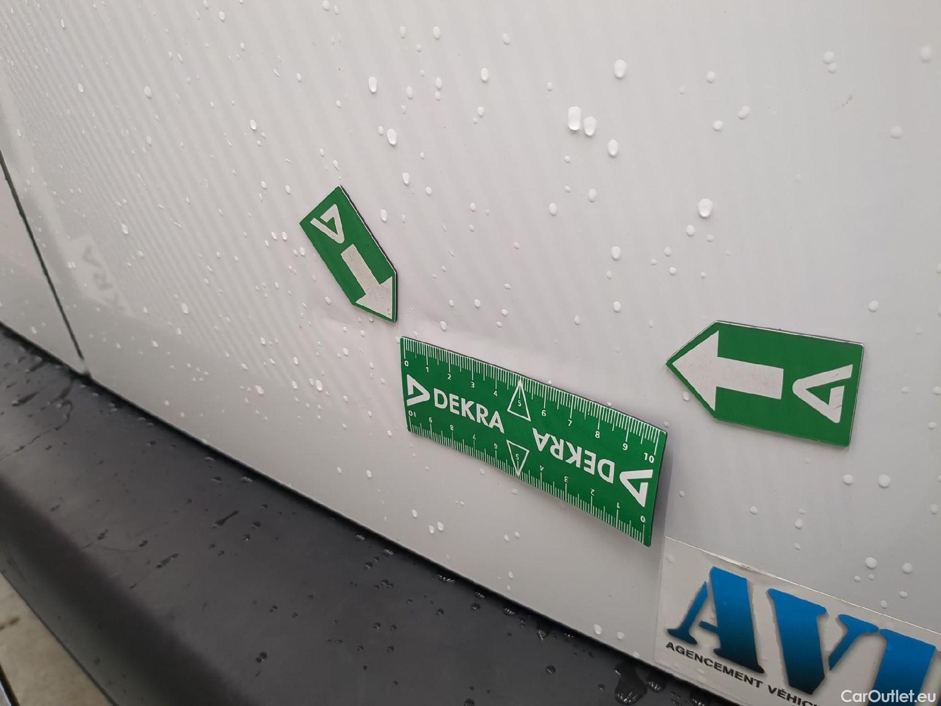  Peugeot  Partner PEUGEOT  VU 4p Fourgonnette 1.6 HDI 90 PACK CLIM 121 L2 #11