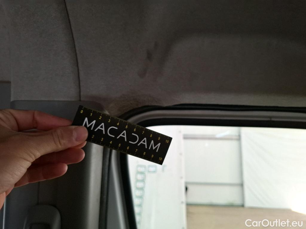  Renault  Master  III Fourgon L2H2 3 5 Grand Confort dCi 130CV BVM6 7 Sieges E6 #50