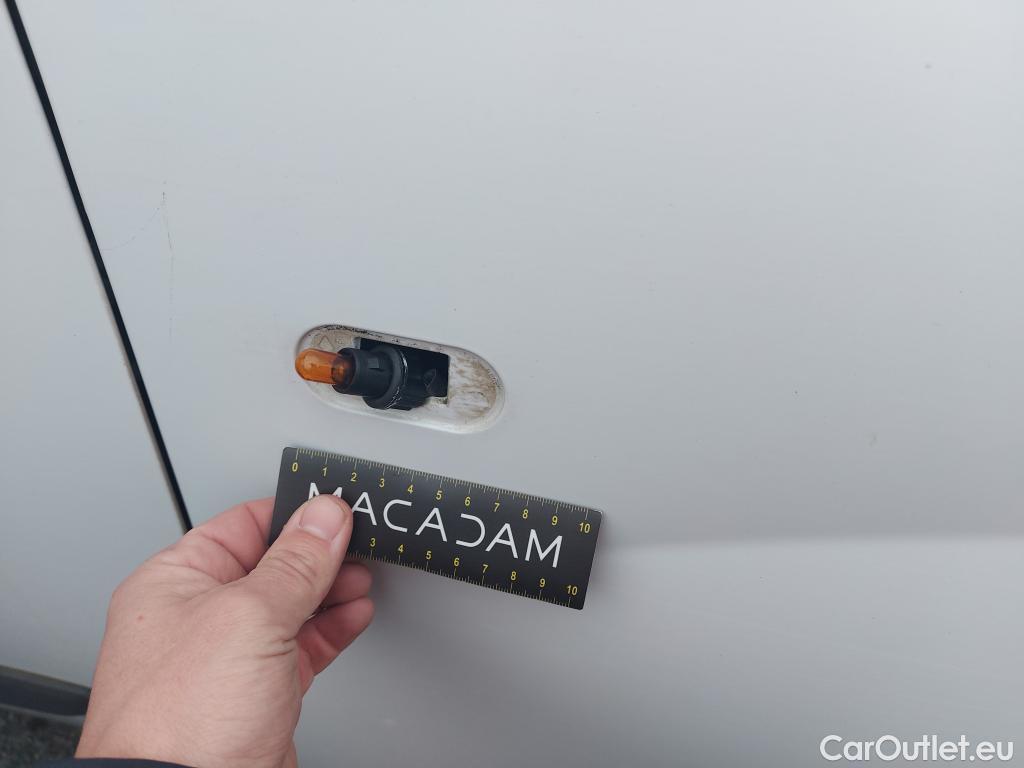 Renault  Kangoo  Express Extra (Série Spéciale) 1.5 dCi 75CV BVM5 E6 #9