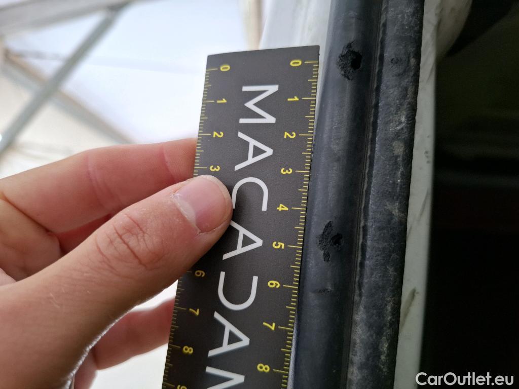  Renault  Master  III Fourgon L2H2 3 5 Grand Confort dCi 130CV BVM6 7 Sieges E6 #30