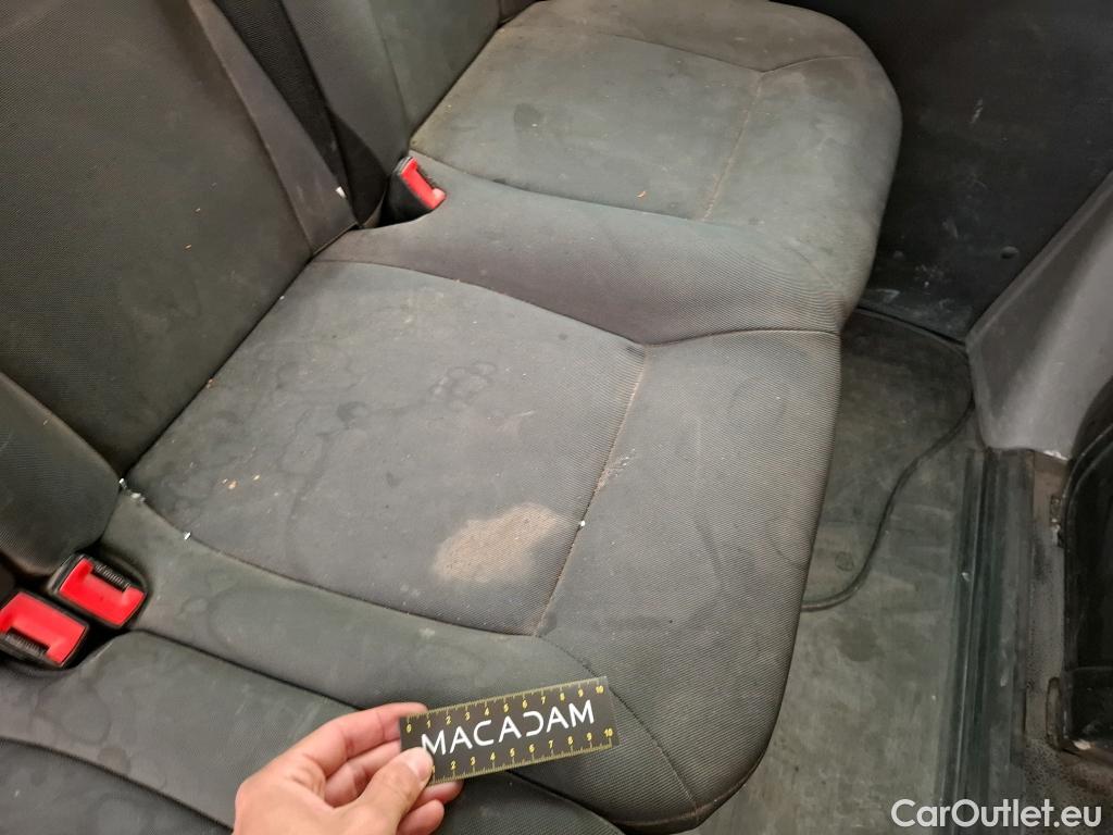  Renault  Master  III Fourgon L2H2 3 5 Grand Confort dCi 130CV BVM6 7 Sieges E6 #46