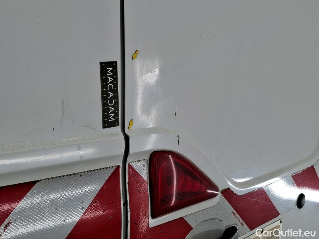  Renault  Master  III Fourgon L2H2 3 5 Grand Confort dCi 130CV BVM6 7 Sieges E6 #15