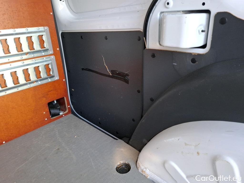 Renault  Kangoo RENAULT  Express / 2013 / 4P / Fourgonnette Extra R-Link - Blue dCi 95 #8