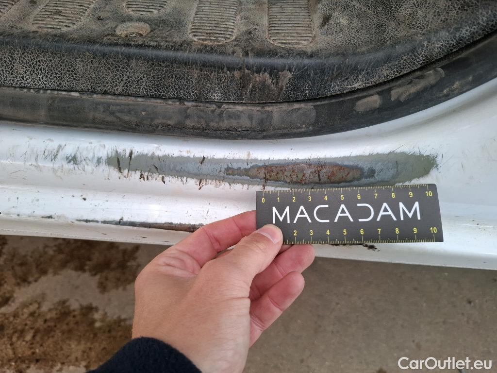  Renault  Master  III Fourgon L2H2 3 5 Grand Confort dCi 130CV BVM6 7 Sieges E6 #25