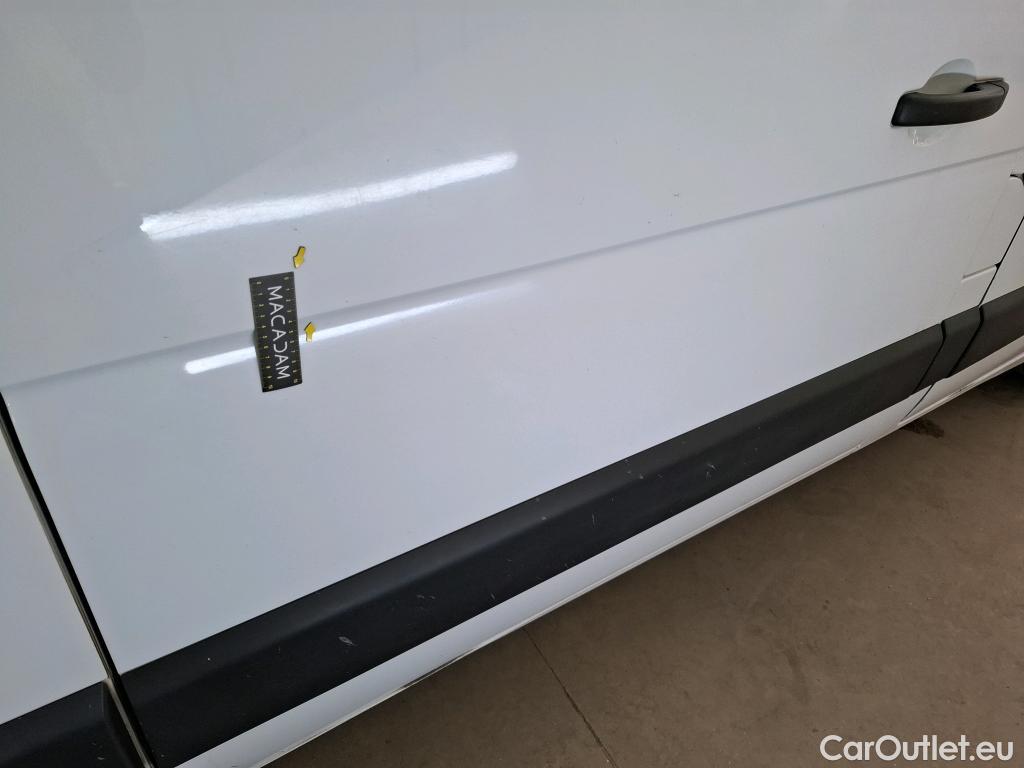  Renault  Master  III Fourgon L2H2 3 5 Grand Confort dCi 130CV BVM6 7 Sieges E6 #51