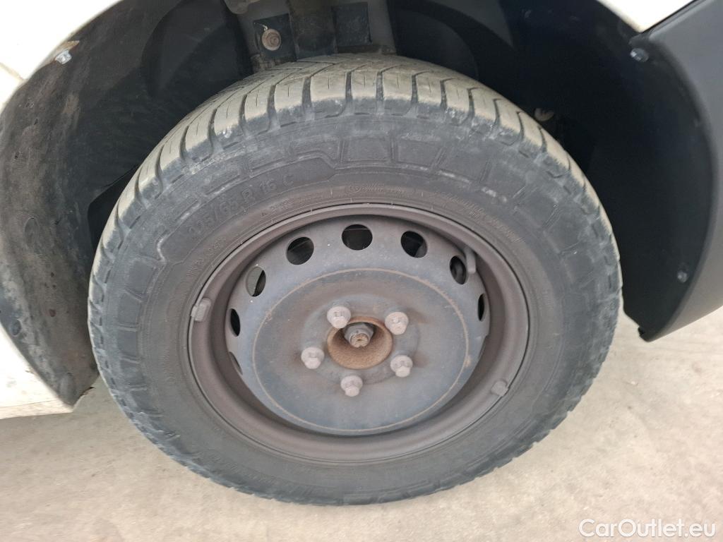  Renault  Master RENAULT  DC VU 4p Châssis double cabine DC GCf Trac F3500 L3 dCi 130 E6 #40