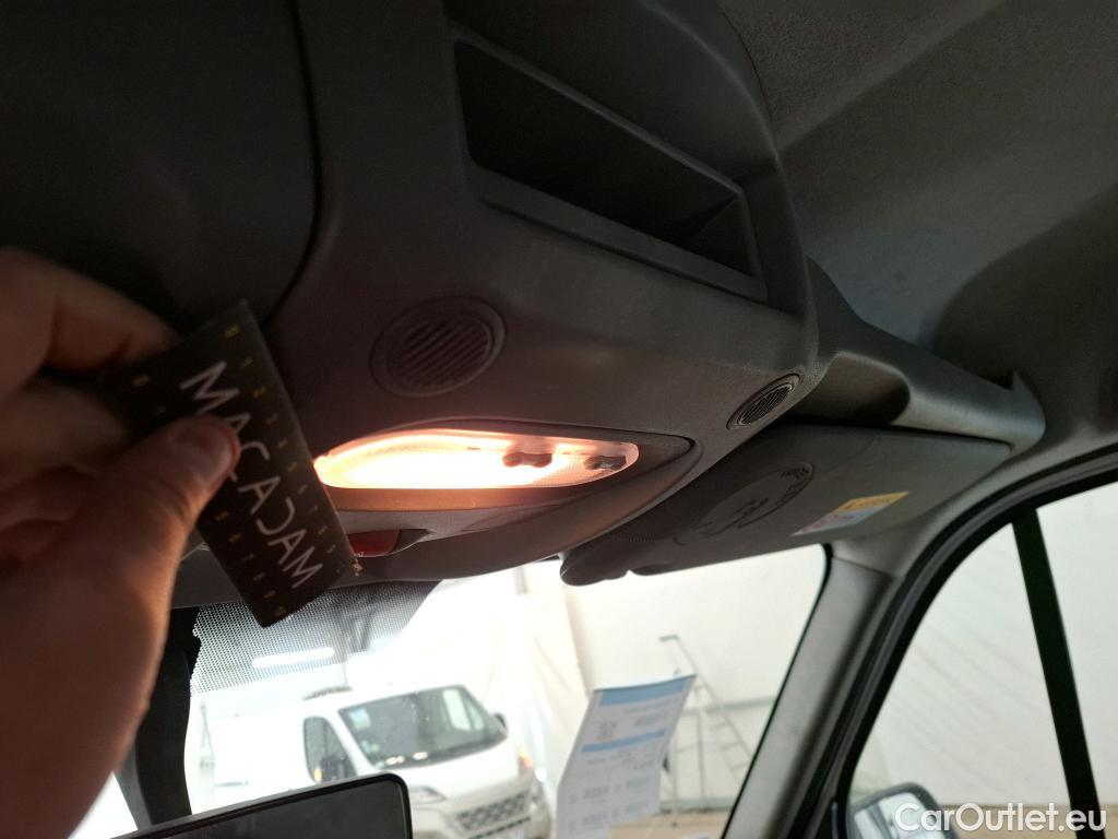  Renault  Master RENAULT  DC VU 4p Châssis double cabine DC GCf Trac F3500 L3 dCi 130 E6 #30