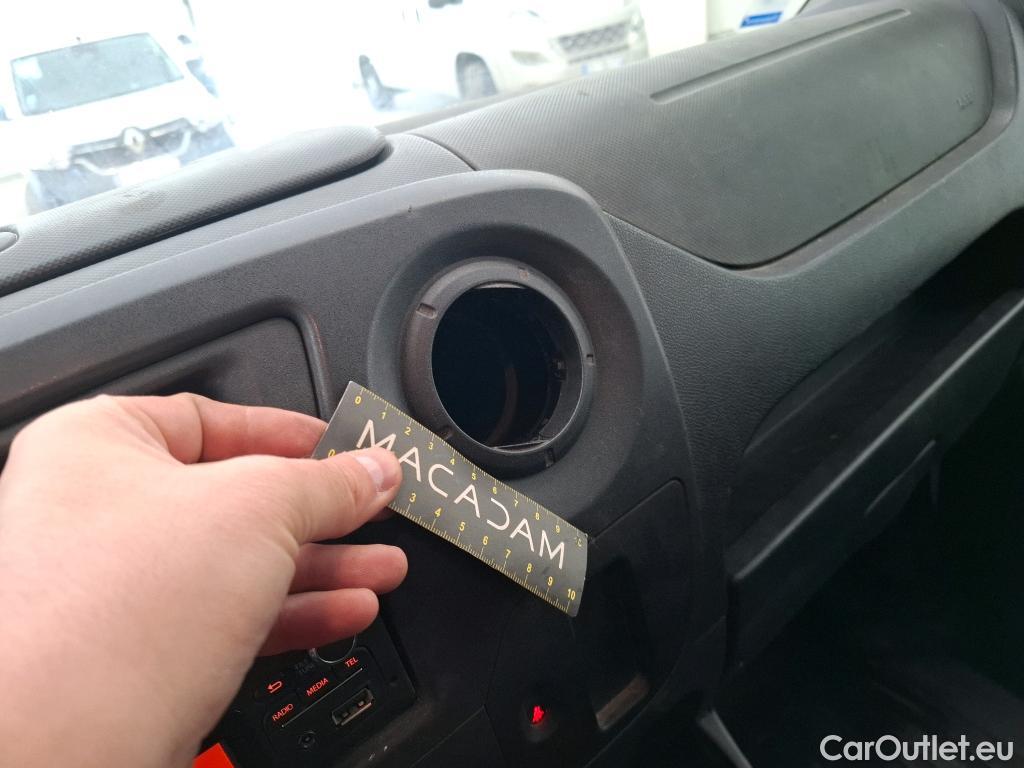  Renault  Master RENAULT  DC VU 4p Châssis double cabine DC GCf Trac F3500 L3 dCi 130 E6 #36