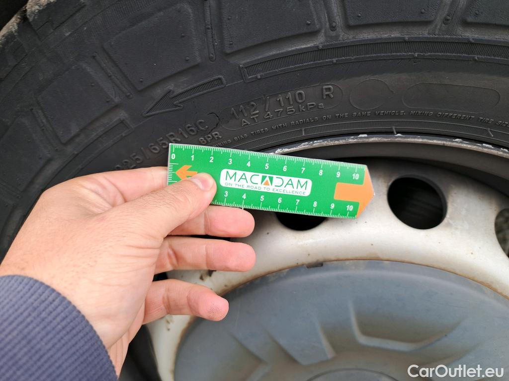  Renault  Master  III Fourgon L3H2 3 5 Grand Confort dCi 145CV BVM6 E6 #13