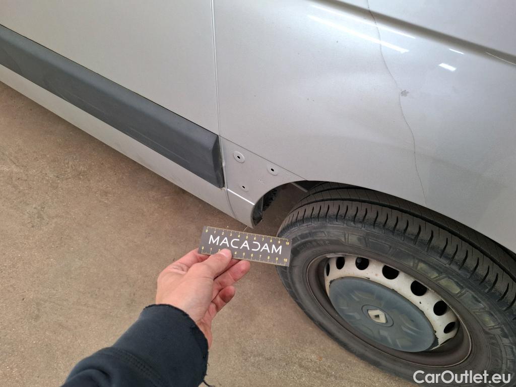 Renault  Master  III Fourgon L1H2 3 5 (HD) Grand Confort dCi 145CV BVM6 E6 #37