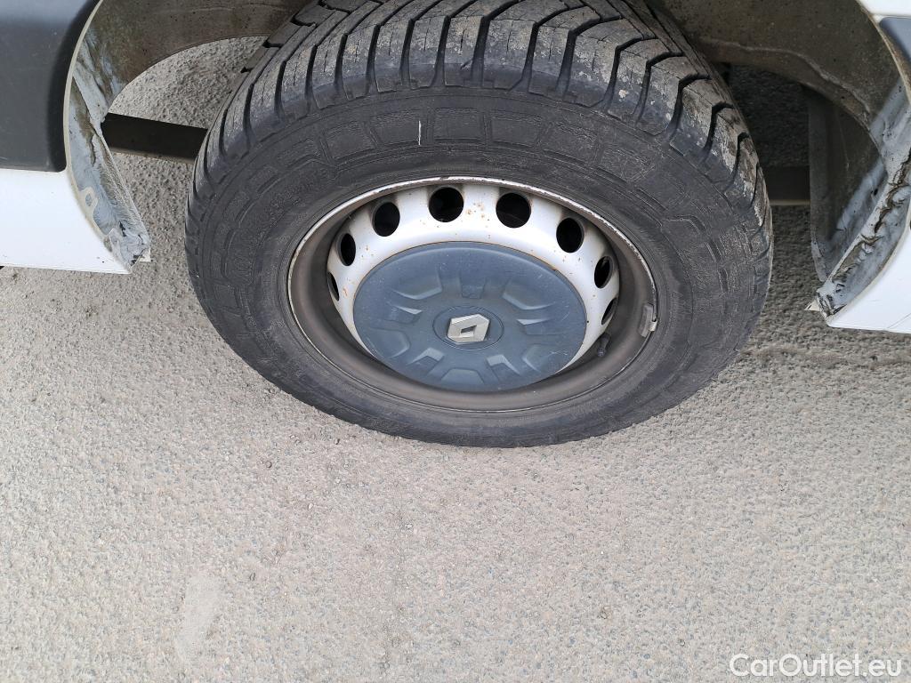  Renault  Master  III Fourgon L3H2 3 5 Grand Confort dCi 145CV BVM6 E6 #14