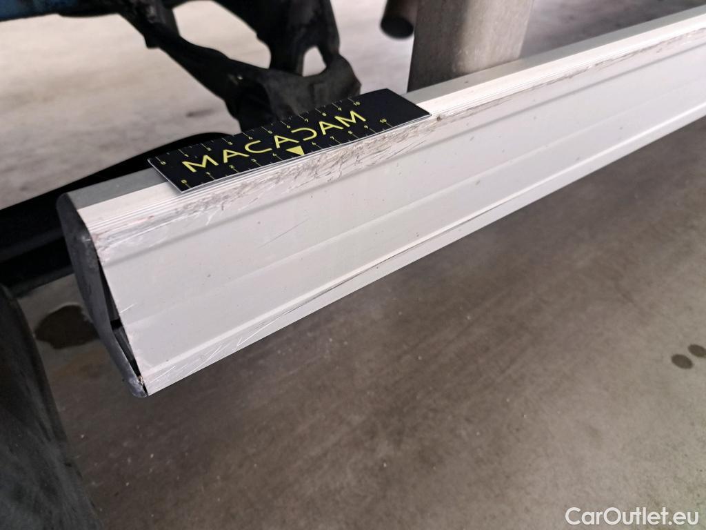 Volkswagen  Crafter Volkswagen  35 2.0TDI 75kW L4 FWD 2d #65