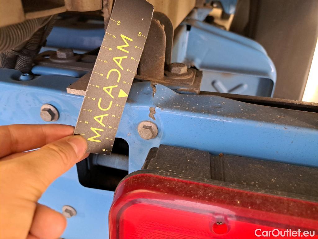 Volkswagen  Crafter Volkswagen  35 2.0TDI 75kW L4 FWD 2d #81