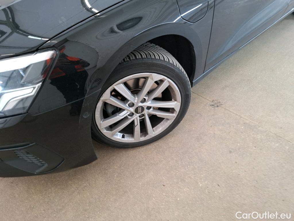  Audi  A3 AUDI  Sportback / 2020 / 5P / Berline 40 TFSI e 204 S Tronic Business Line #25