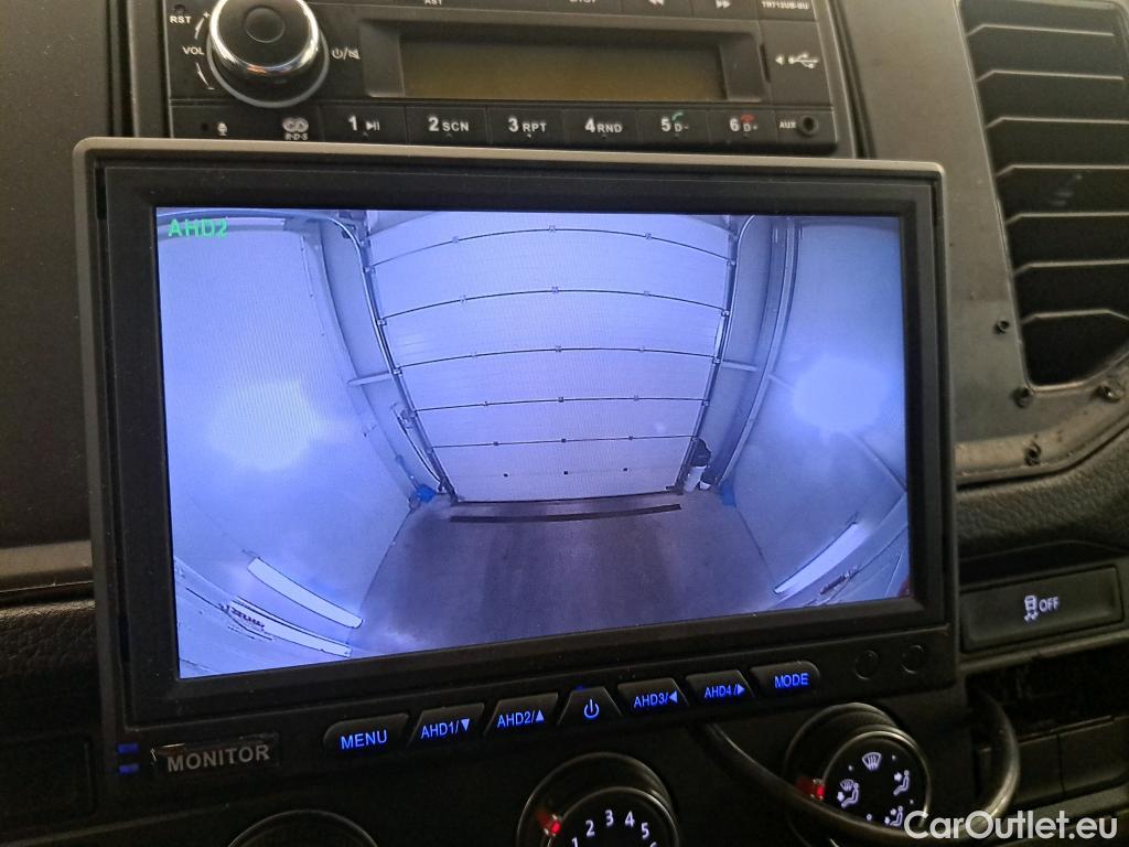 Volkswagen  Crafter Volkswagen  35 2.0TDI 75kW L4 FWD 2d #31