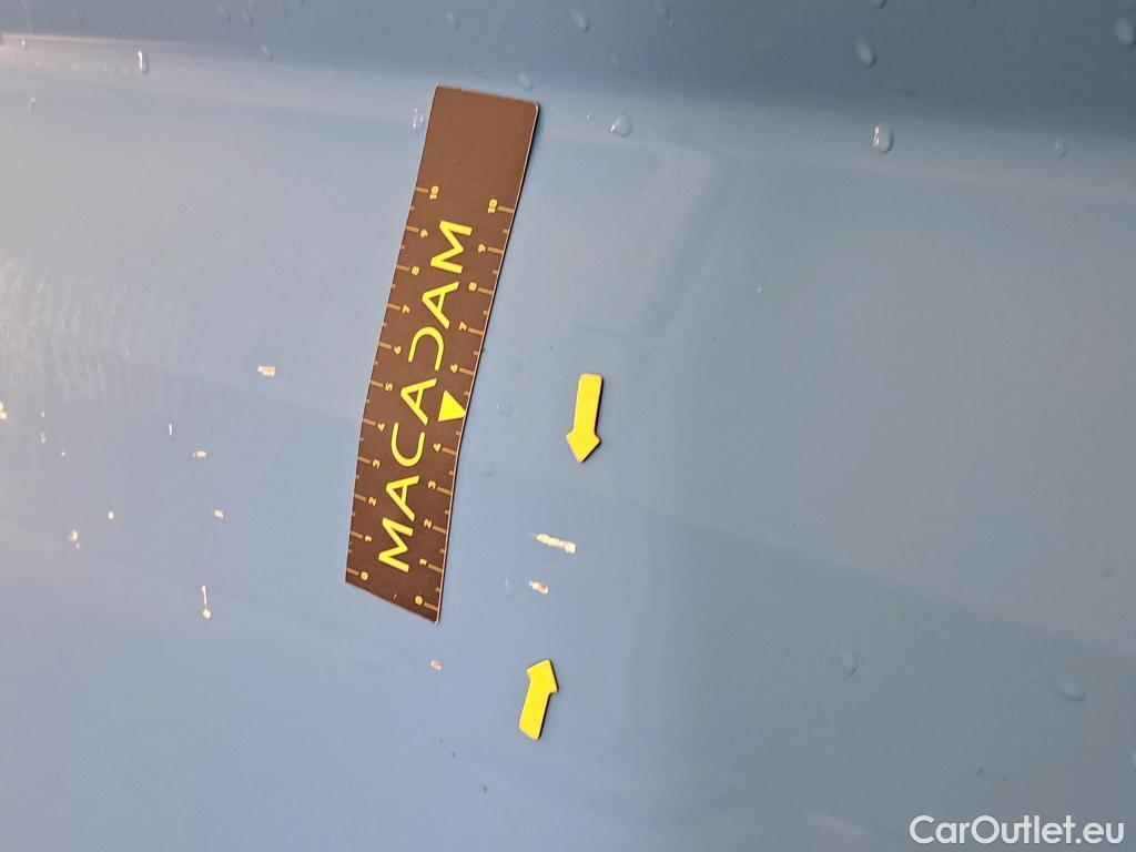 Volkswagen  Crafter Volkswagen  35 2.0TDI 75kW L4 FWD 2d #38